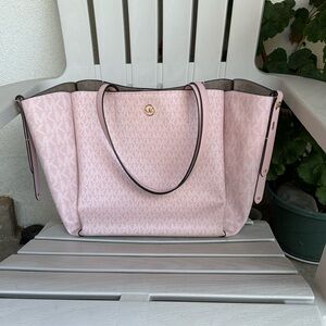 Large Pink Michael Kors Shoulder Bag